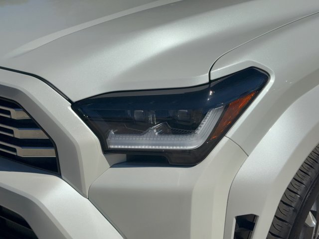 Used 2026 Toyota 4Runner Limited AWD/4WD image 9