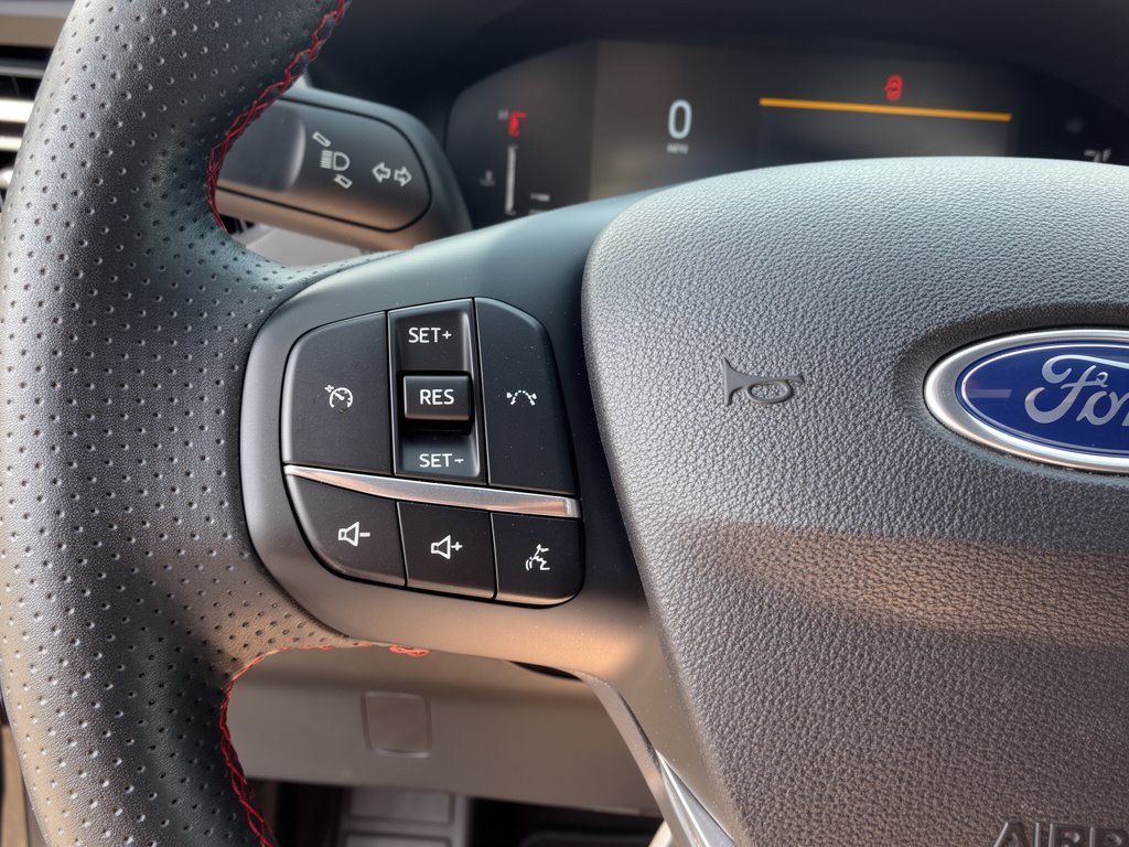 Used 2024 Ford Escape ST-Line AWD/4WD image 18