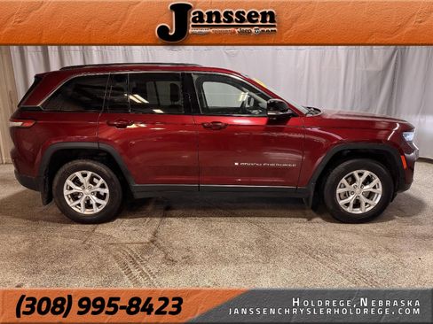 Used 2023 Jeep Grand Cherokee Limited w/ MOPAR Finishing Package image 1