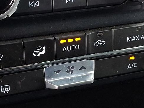 Used 2025 Ford F150 XLT w/ Equipment Group 301A Standard AWD/4WD image 19