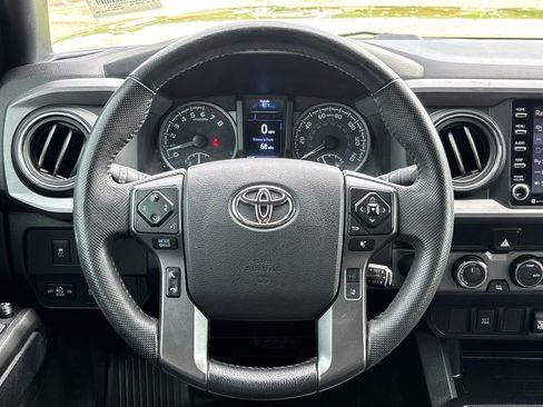 Used 2023 Toyota Tacoma TRD Off-Road AWD/4WD image 15