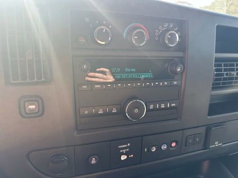 Certified 2024 Chevrolet Express 3500 LT w/ LT Preferred Equipment Group RWD image 13