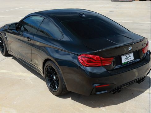 Used 2020 BMW M4 Coupe w/ M Driver's Package image 10