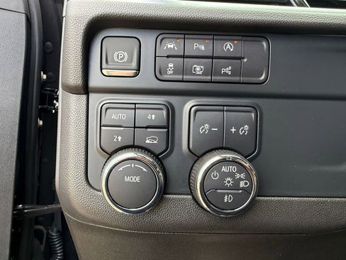 Used 2025 Chevrolet Tahoe RST w/ Comfort Package image 12