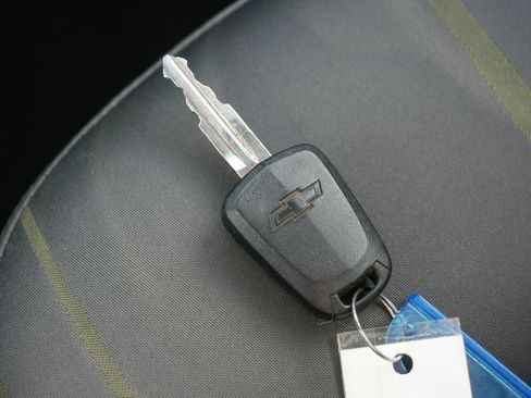 Used 2013 Chevrolet Spark LS image 33