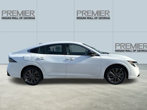 New 2026 Nissan Sentra SL w/ Floor Mat Package image 4
