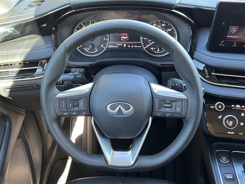 Certified 2025 INFINITI QX60 Pure image 20