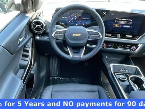 New 2026 Chevrolet Equinox LT w/ Convenience Package II FWD image 13