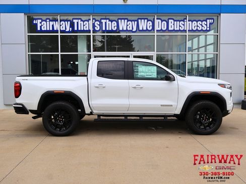 New 2025 GMC Canyon Elevation w/ Convenience Package image 1