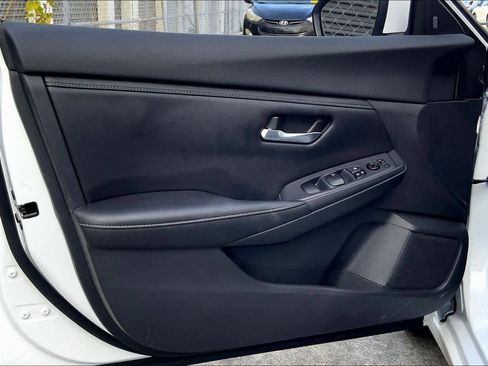 Used 2023 Nissan Sentra SV image 20