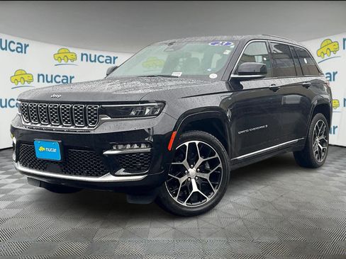 Used 2023 Jeep Grand Cherokee Summit image 3
