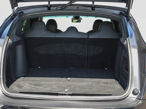 Used 2023 Tesla Model X image 28