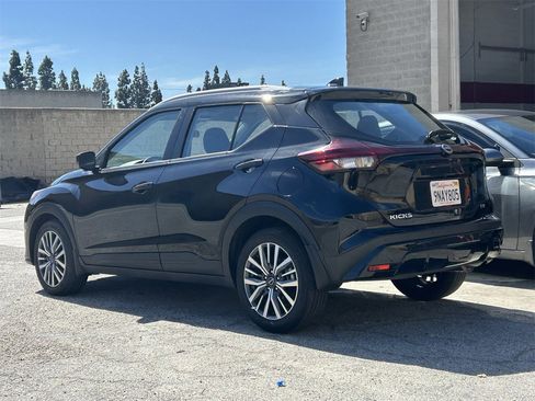 Certified 2024 Nissan Kicks SV image 4