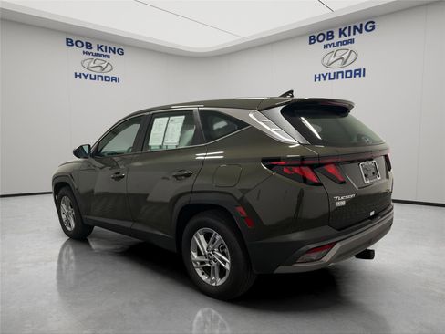 Used 2026 Hyundai Tucson SE FWD image 3