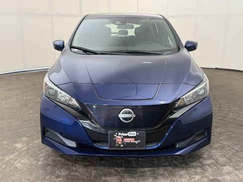 Used 2025 Nissan Leaf S FWD image 2