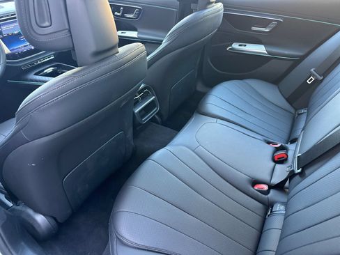 Used 2026 Mercedes-Benz E 350 4MATIC Sedan image 13