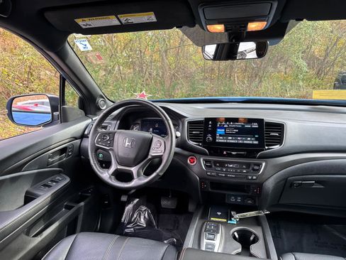 Used 2024 Honda Passport TrailSport image 36