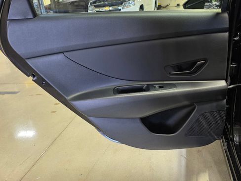 Certified 2025 Hyundai Elantra Sport image 13