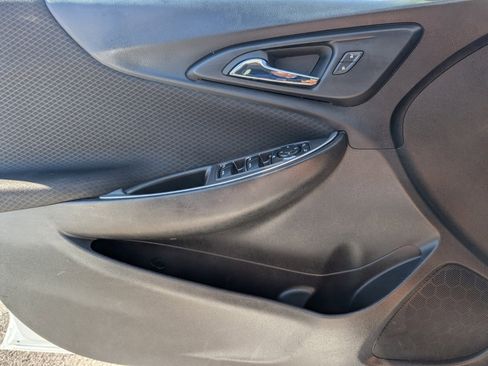 Used 2023 Chevrolet Malibu LT image 32