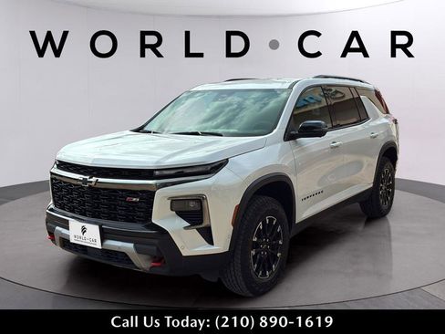 Used 2024 Chevrolet Traverse Z71 w/ Enhanced Driving Package AWD/4WD image 10