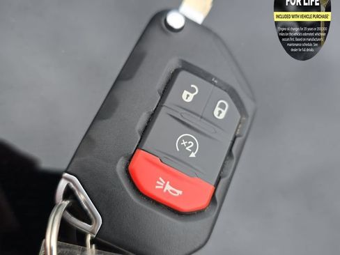 Used 2022 Jeep Wrangler Unlimited Sport AWD/4WD image 34