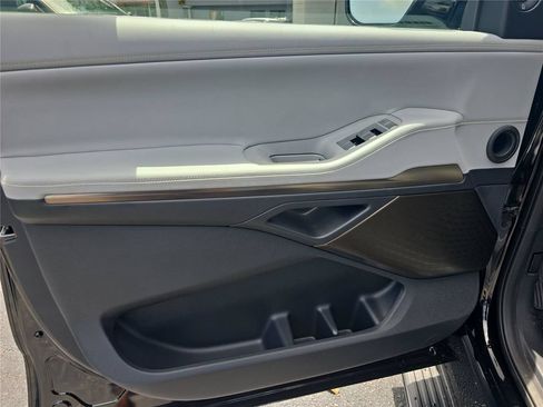 New 2027 Lincoln Navigator L Black Label RWD image 16