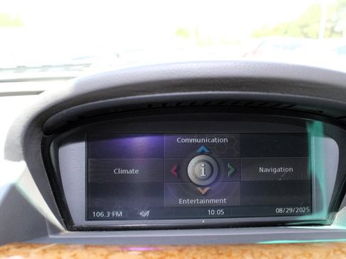 Used 2005 BMW 645Ci Convertible image 25