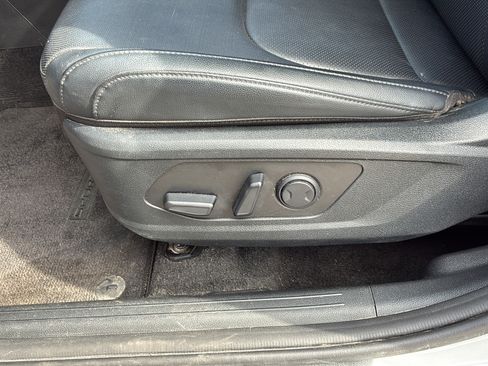 Used 2025 Kia Sportage SX FWD image 14