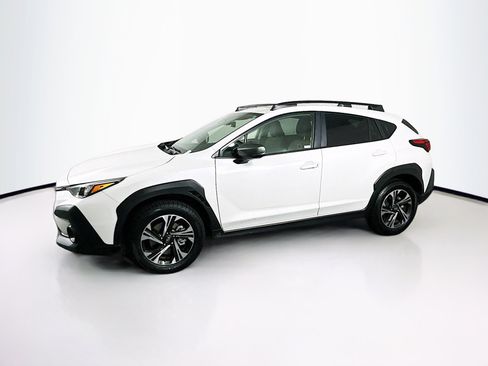 Used 2025 Subaru Crosstrek 2.0i Premium image 4