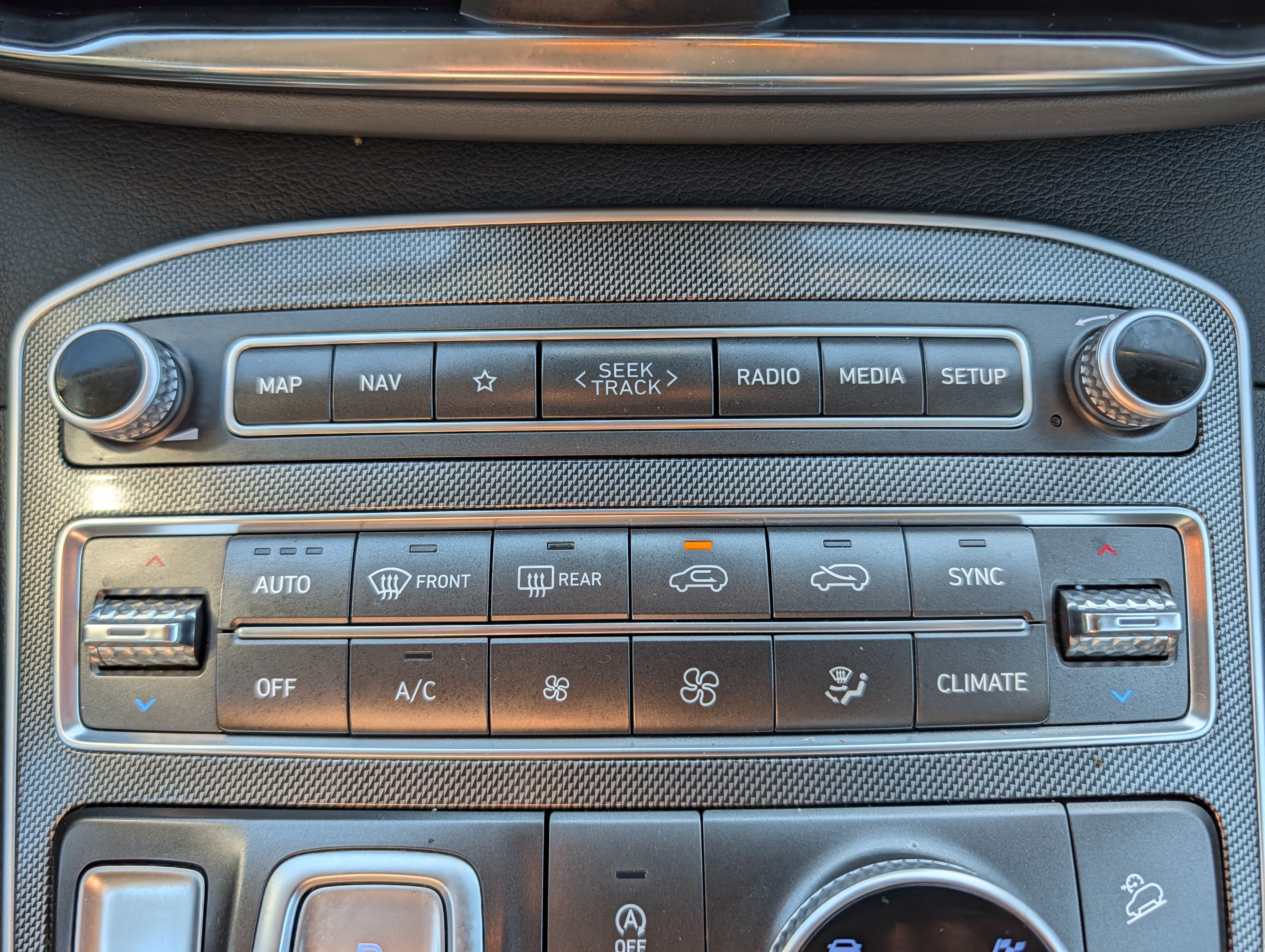 Certified 2023 Hyundai Santa Fe SEL AWD/4WD image 23