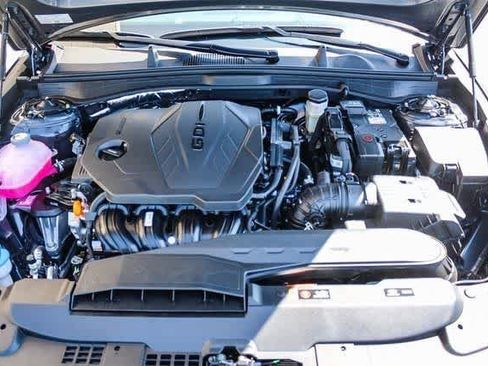 Certified 2025 Hyundai Sonata SEL FWD image 16