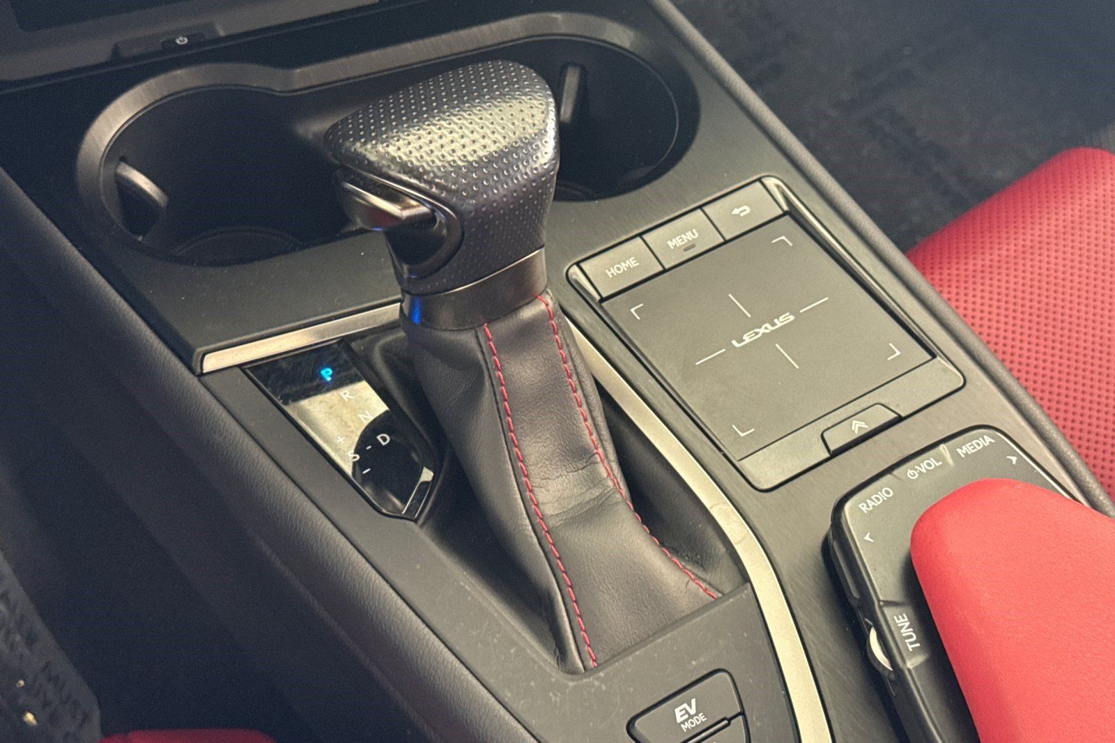 Used 2020 Lexus UX 250h F Sport w/ Accessory Package AWD/4WD image 17