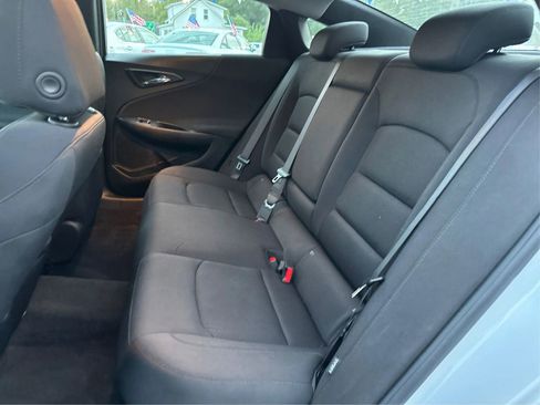 Used 2021 Chevrolet Malibu LT image 10