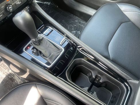 Used 2025 Jeep Compass Limited image 41