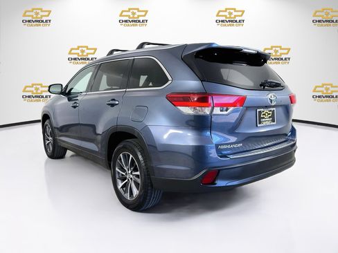Used 2018 Toyota Highlander XLE FWD image 6