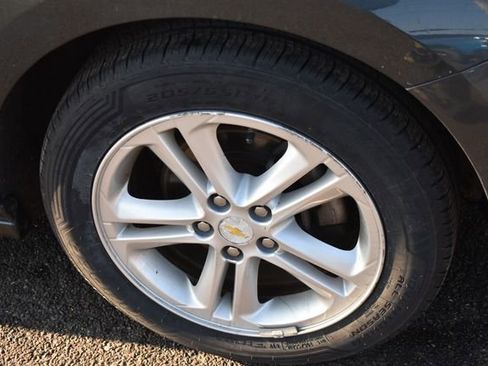 Certified 2017 Chevrolet Cruze LT image 11