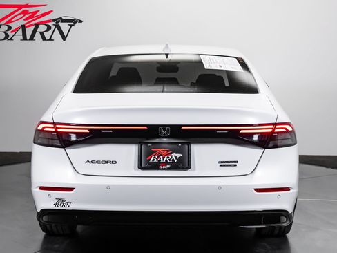 Used 2026 Honda Accord Touring image 4