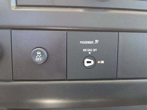 New 2026 GMC Savana 3500 Extended w/ Driver Convenience Package RWD image 8