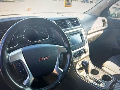 Used 2016 GMC Acadia SLE image 7