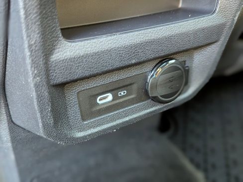 Certified 2023 Volkswagen Tiguan SE R-Line image 26