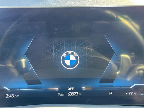 Used 2023 BMW X7 xDrive40i w/ M Sport Package image 19