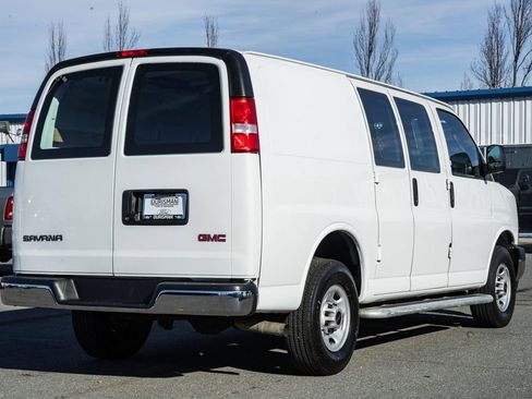 Used 2024 GMC Savana 2500 w/ Driver Convenience Package image 5