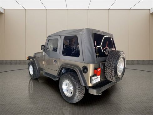 Used 2003 Jeep Wrangler Sport image 3
