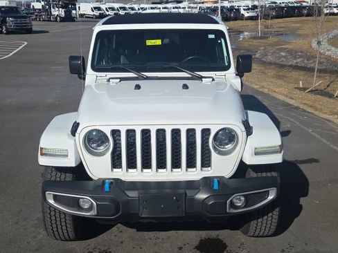 Used 2023 Jeep Wrangler Unlimited Sahara w/ Cold Weather Group image 22
