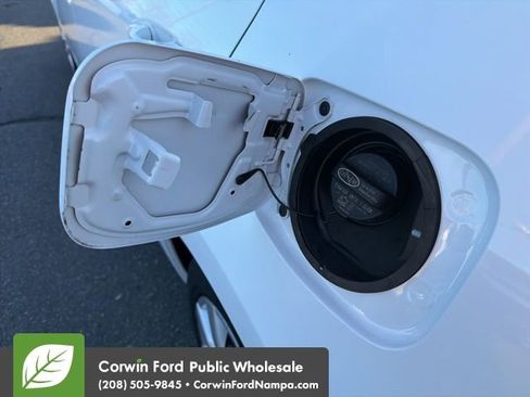 Used 2014 Toyota Corolla L image 10