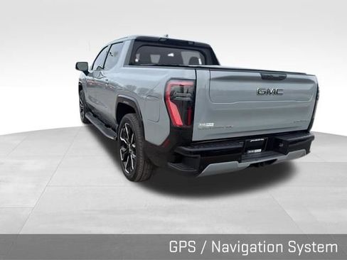 Used 2024 GMC Sierra EV Denali image 13