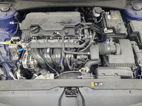 Used 2025 Hyundai Elantra SE FWD image 30