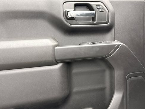 Used 2024 Chevrolet Silverado 1500 Custom Trail Boss w/ Turbomax Blackout Package AWD/4WD image 9