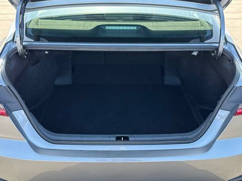 Used 2025 Toyota Camry SE FWD image 16