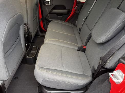 Used 2025 Jeep Wrangler Sahara w/ Safety Group image 21